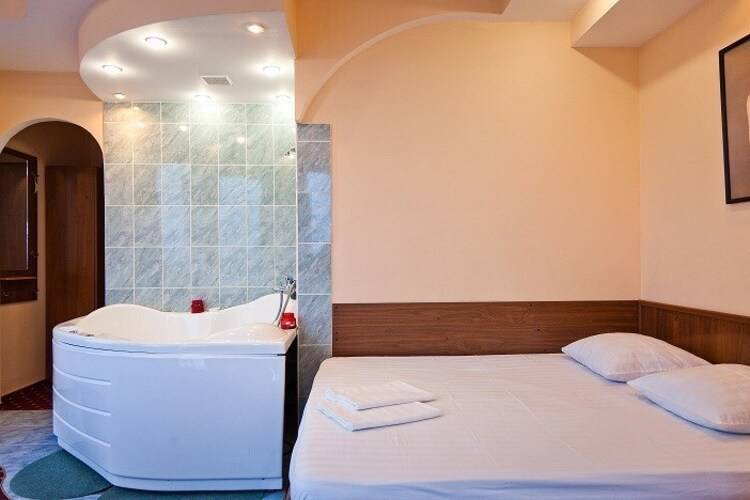 Гостиница Торнадо