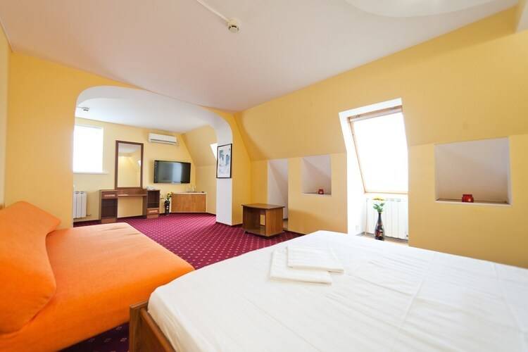 Гостиница Торнадо