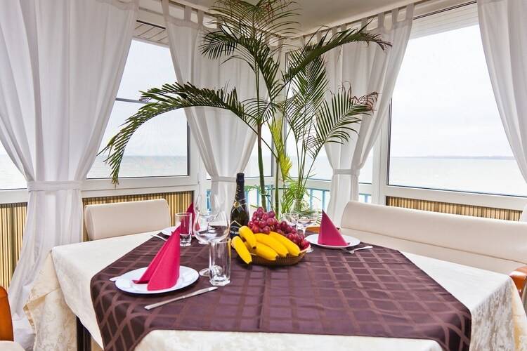 Гостиница Торнадо