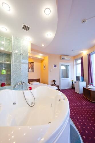 Гостиница Торнадо