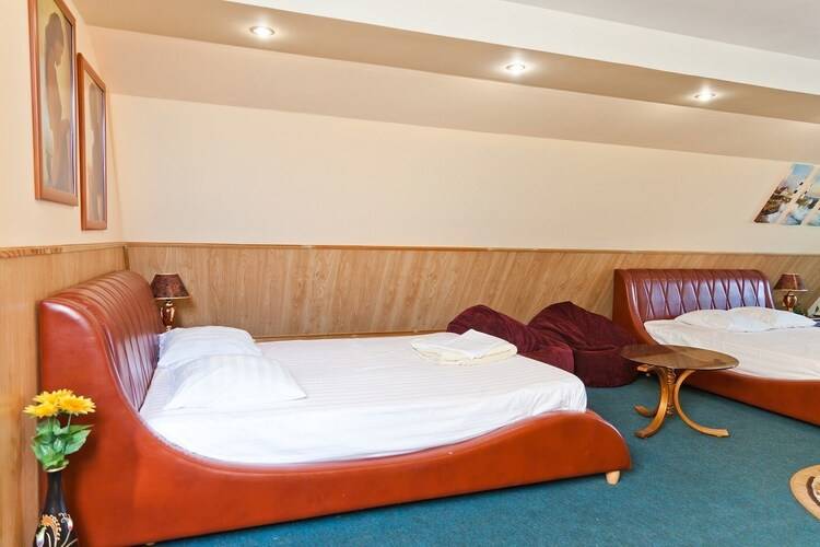 Гостиница Торнадо