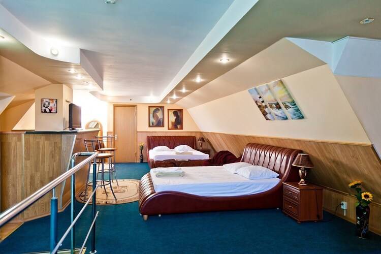 Гостиница Торнадо