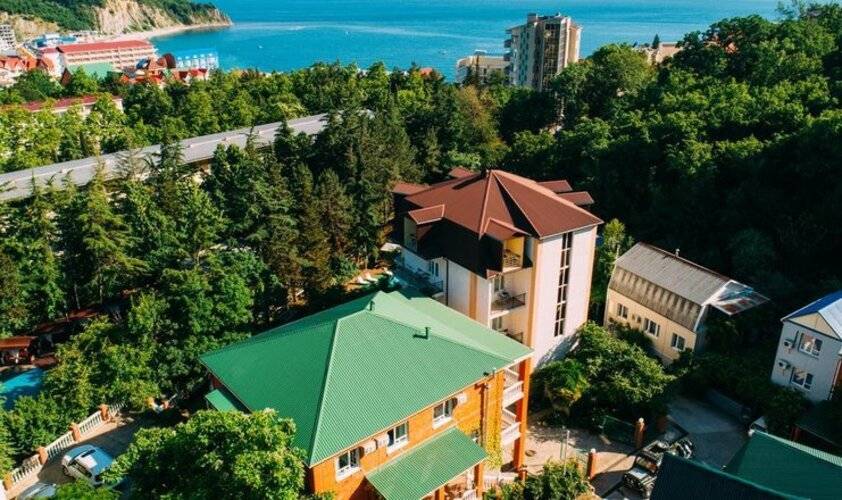 Отель Приморье