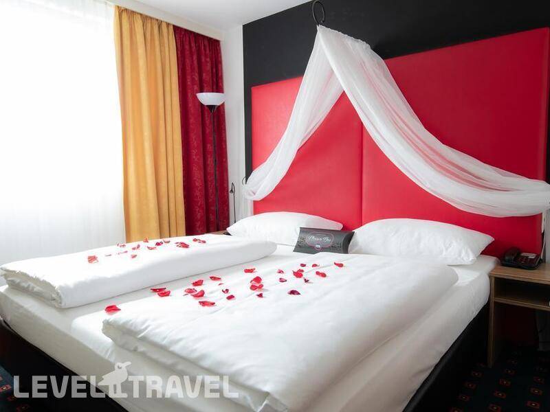 Фотография Senator Hotel