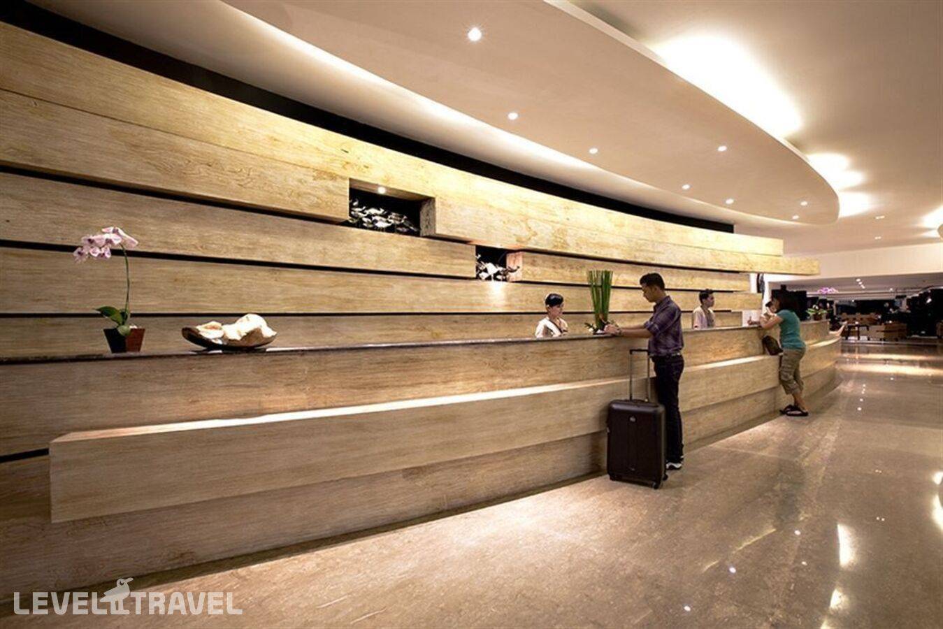 фотографии отеля B Hotel Bali & Spa в Индонезия(Легиан) - фото №4