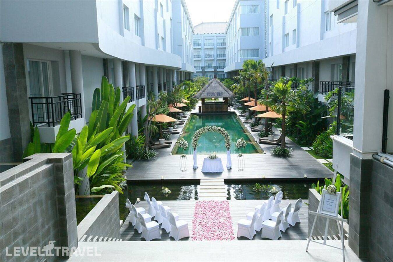 фотографии отеля B Hotel Bali & Spa в Индонезия(Легиан) - фото №37