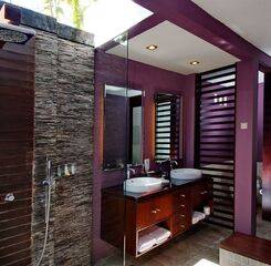 $item['hotel']['name']