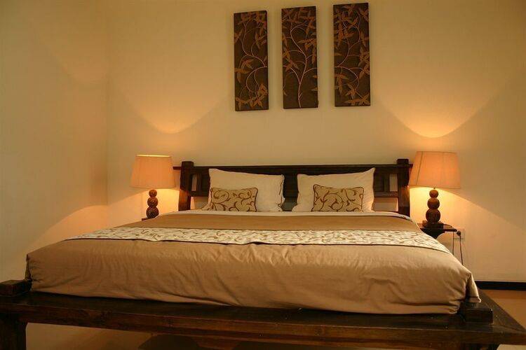 Artemis Villa And Hotel