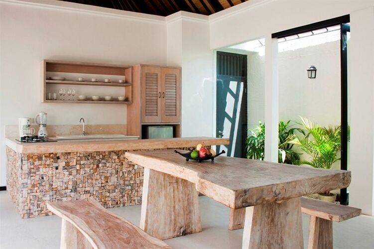 Artemis Villa And Hotel