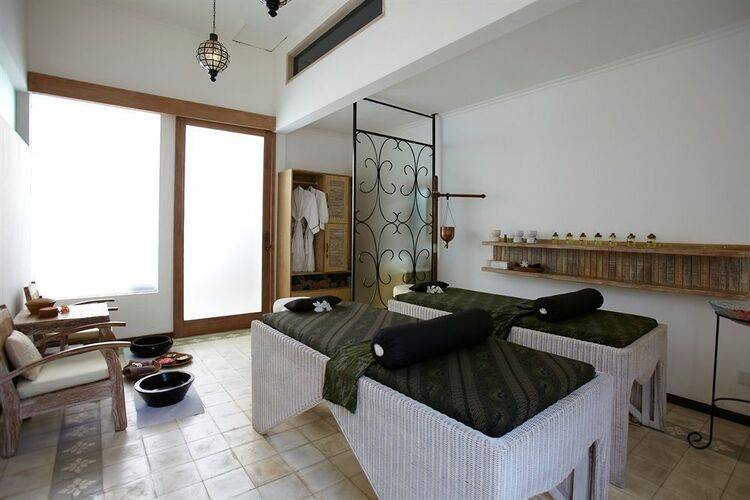 Artemis Villa And Hotel