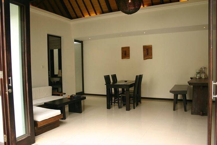 Artemis Villa And Hotel