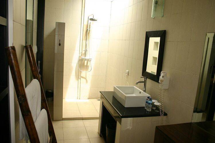 Artemis Villa And Hotel
