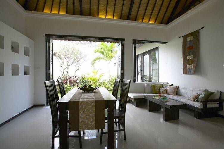 Artemis Villa And Hotel