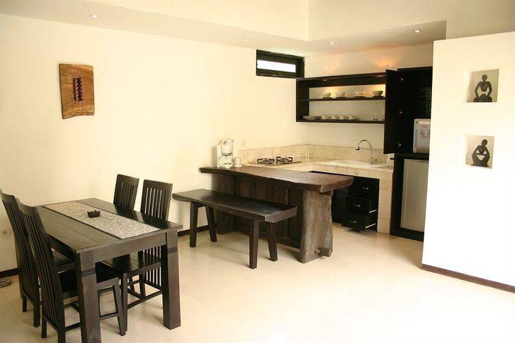 Artemis Villa And Hotel