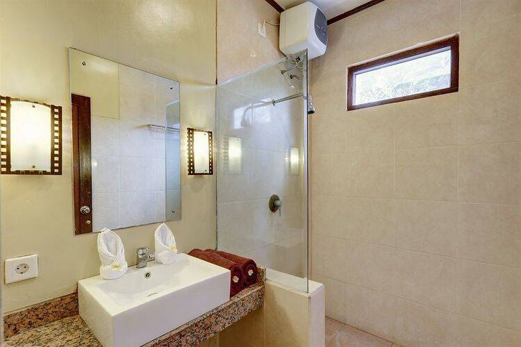 Nipuri Resort & Restaurant