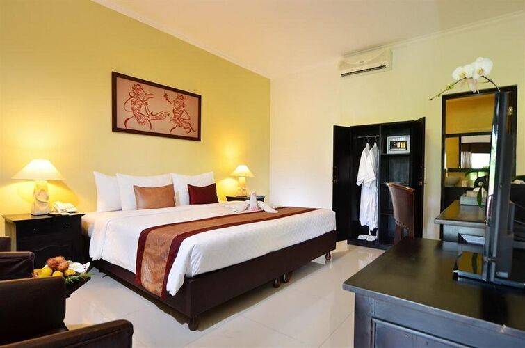 Sarinande Hotel