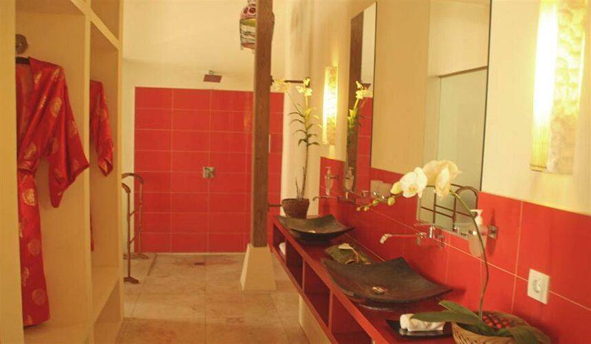 Bali Ginger Suites