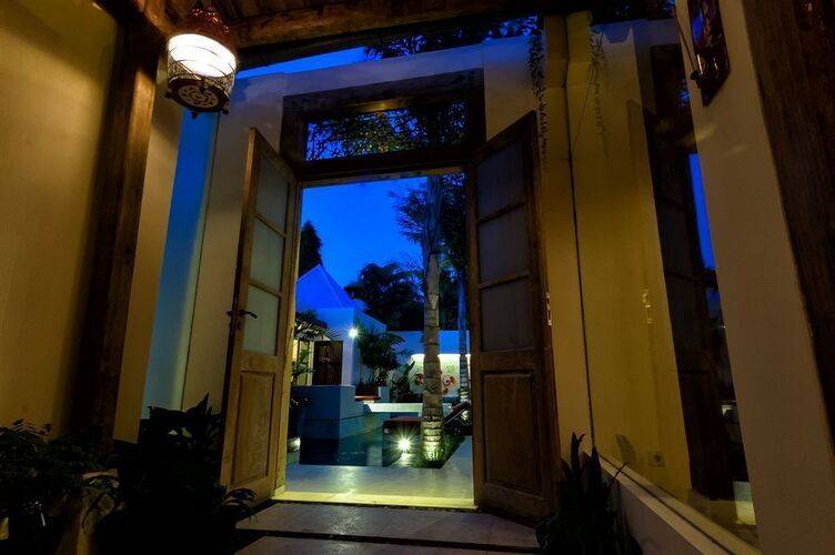 Bali Ginger Suites