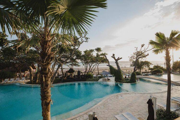 Double-Six Luxury Hotel