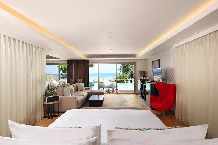 Double-Six Luxury Hotel