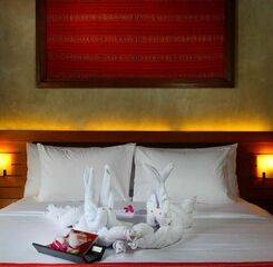 $item['hotel']['name']