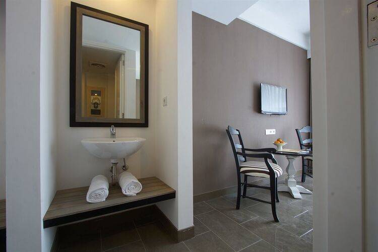 7 Bidadari Boutique Hotel