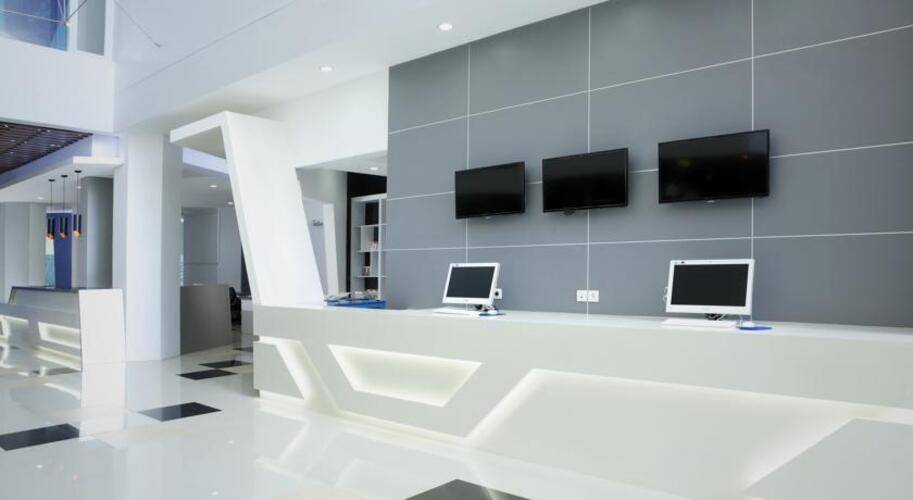 Berry Biz Hotel