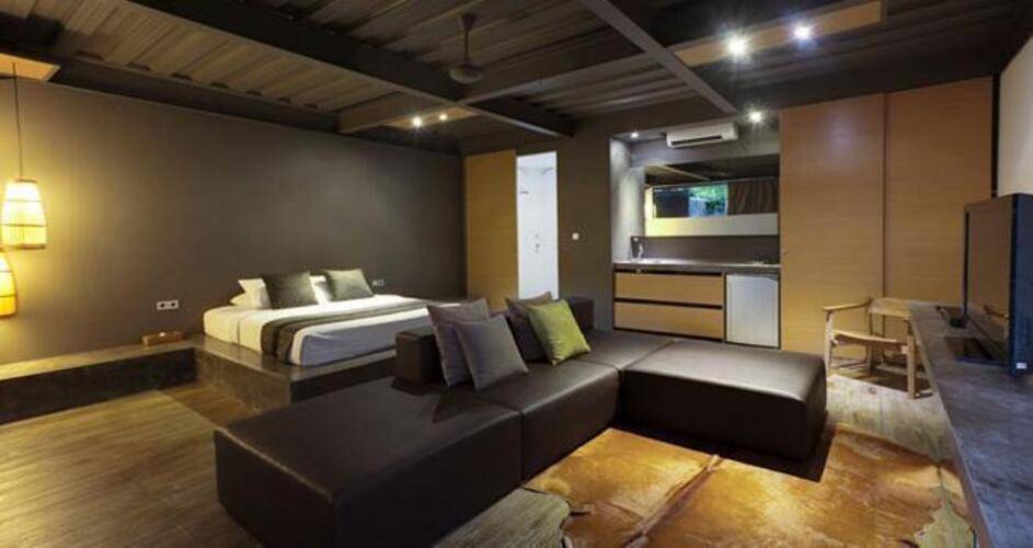 Clio Apartment