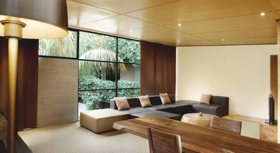 Clio Apartment
