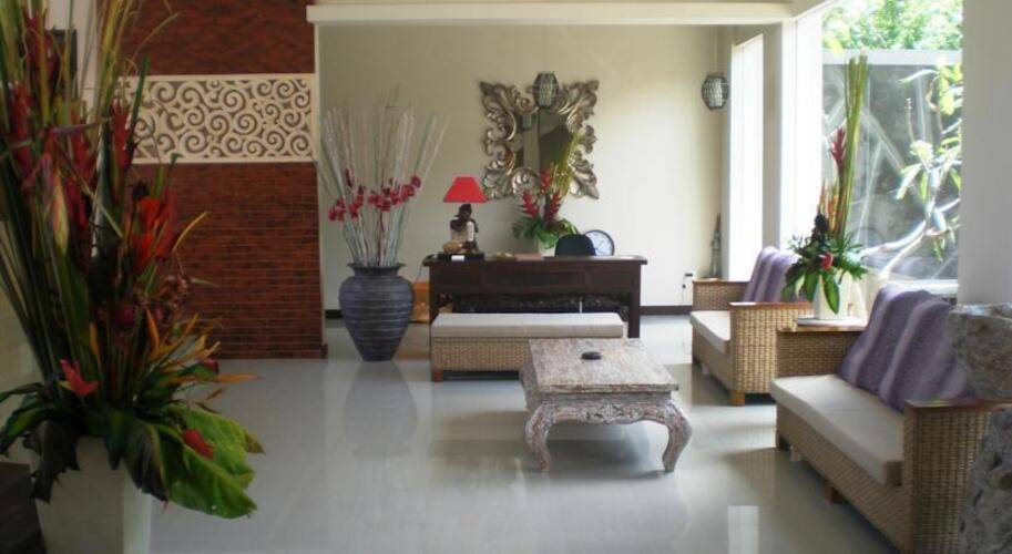 Svarna Suite Seminyak