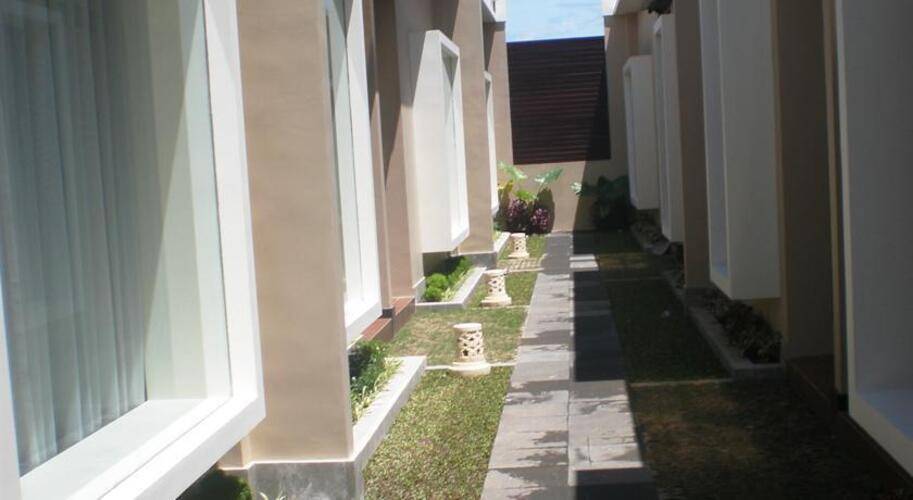 Svarna Suite Seminyak