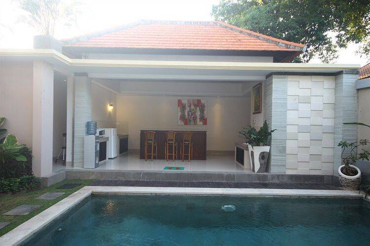 Kubal Villa And Living Seminyak
