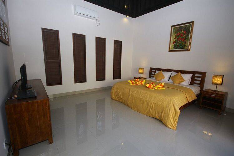 Kubal Villa And Living Seminyak