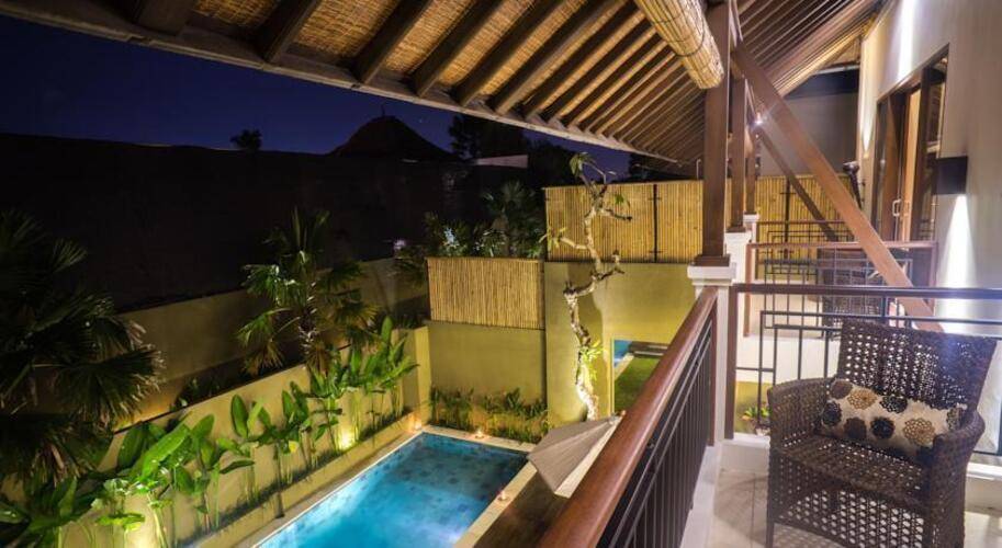 The Kumpi Villas