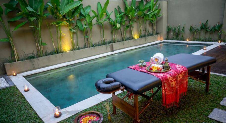 The Kumpi Villas