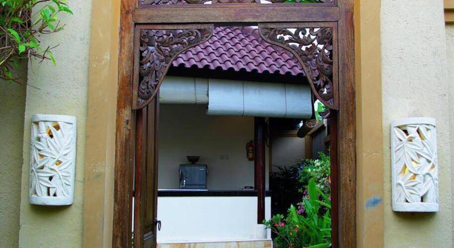 Heliconia Villa