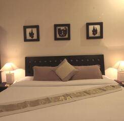 $item['hotel']['name']