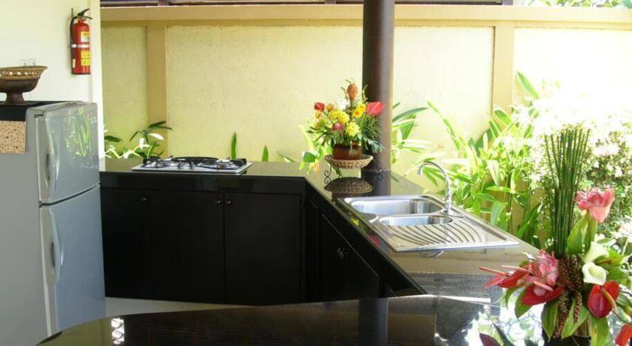 Heliconia Villa