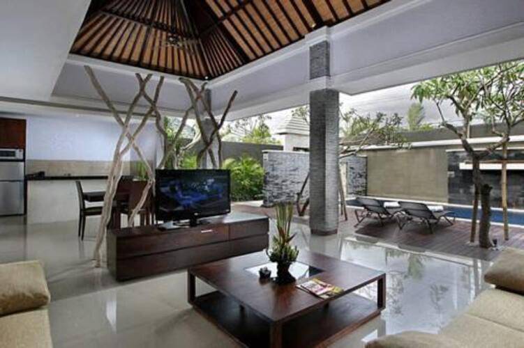The Wolas Villas