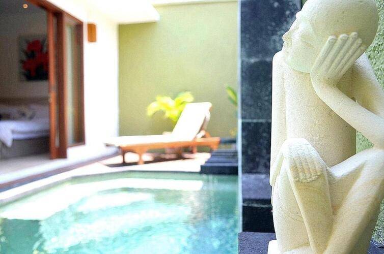 Jas Green Villas And Spa
