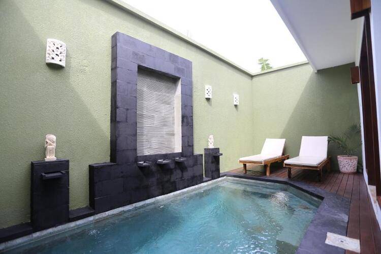 Jas Green Villas And Spa