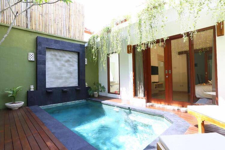 Jas Green Villas And Spa