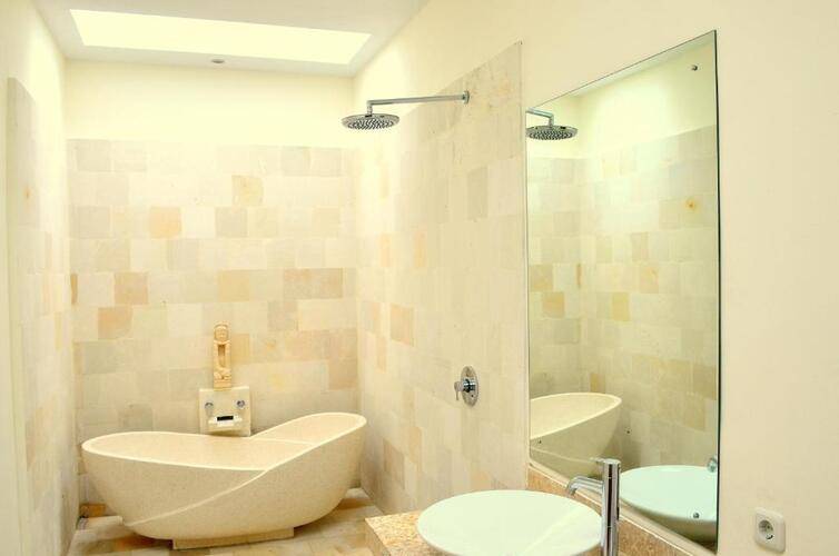 Jas Green Villas And Spa
