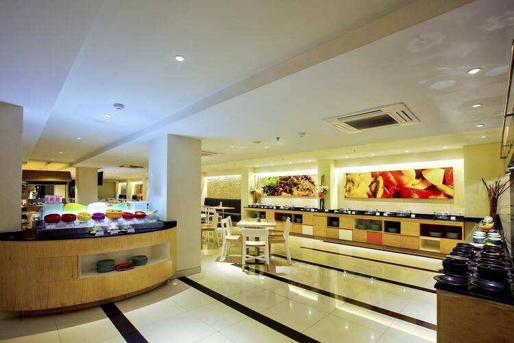 Harris Hotel Seminyak