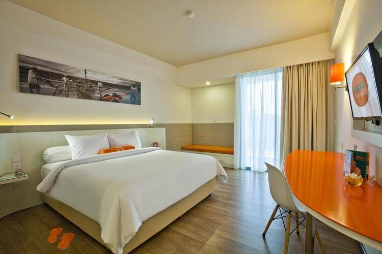 Harris Hotel Seminyak