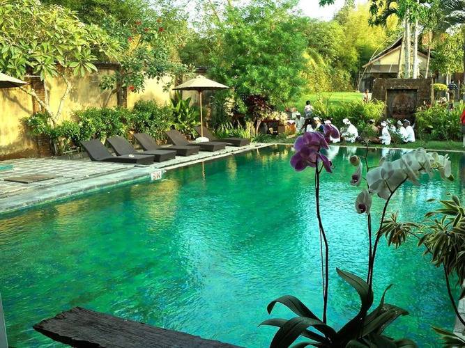 Aqua Bali Villa