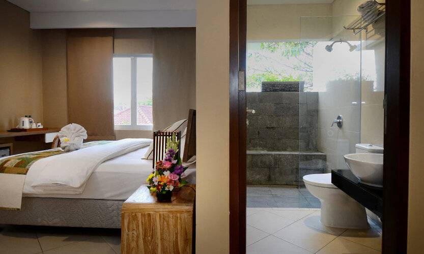 Bali Breezz Hotel (Ex. Villa Bali Jegeg)