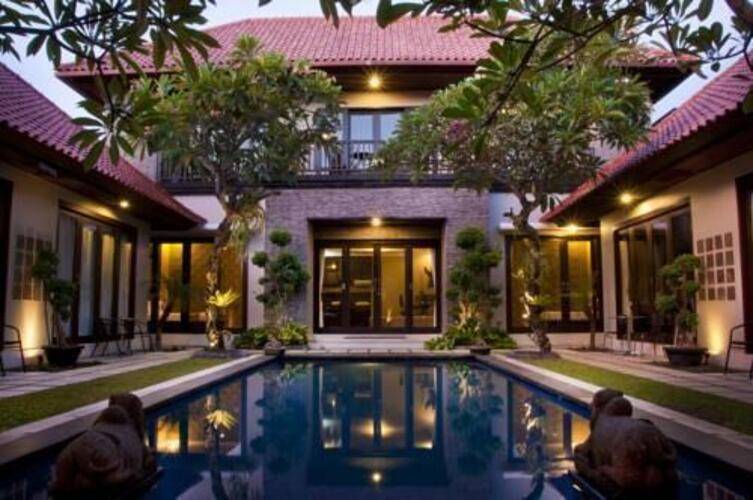 Puri Sindhu Mertha Suite