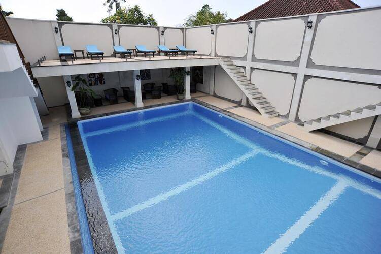 Aquarius Beach Hotel