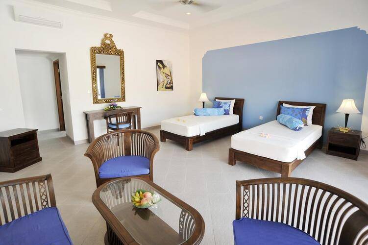 Aquarius Beach Hotel